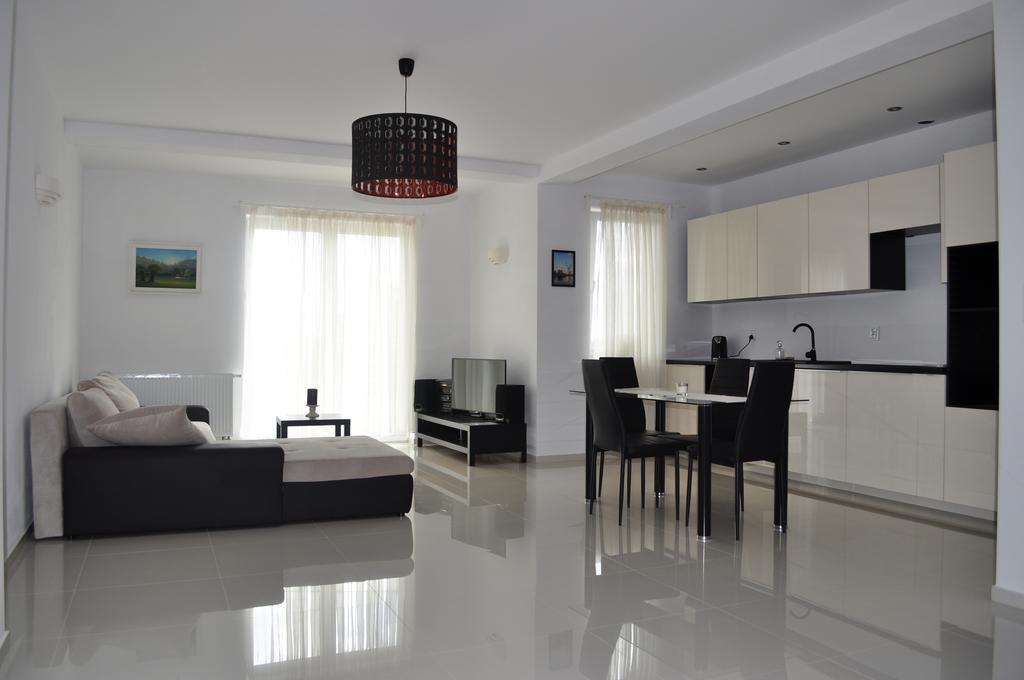Apartament Scorpion Modlin Czosnów Exterior foto